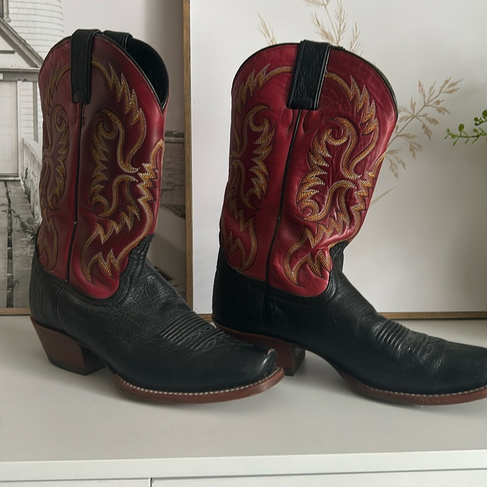 Nocona Black/Red boots